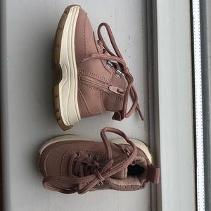 🌷🌷2 for 22 sale | BNWOT Pink Zara boots